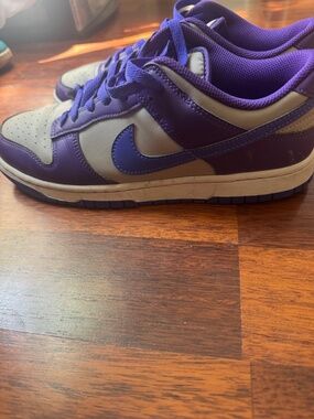 Barely Worn Mens Low Nike Dunks
